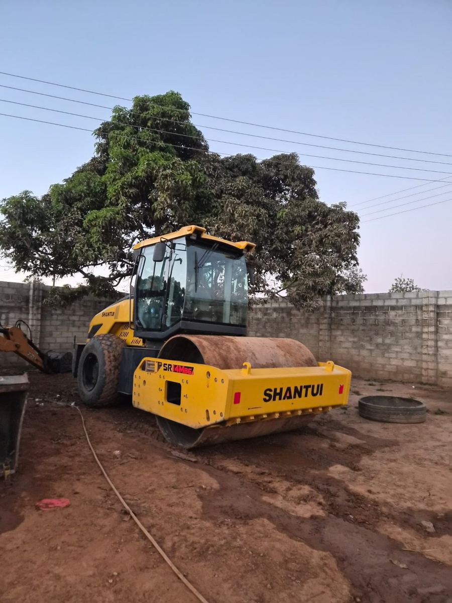 SANY SY210 excavator - Zambia SANY SY210 excavator on a project site in Zambia